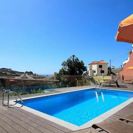 Apartment Mit Meerblick Und Beheiztem Schwimmbad *